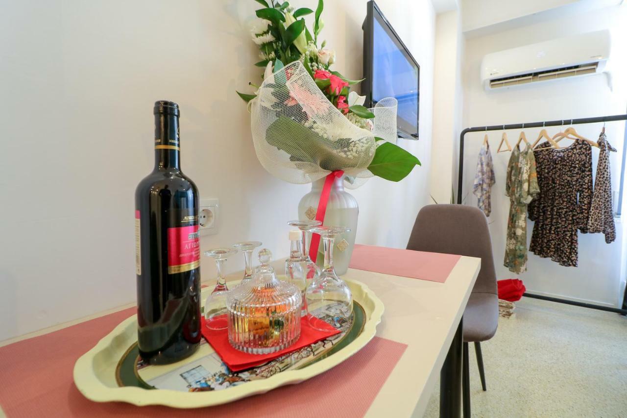Stylish, Comfy Suite In The Heart Of Athens Exterior photo